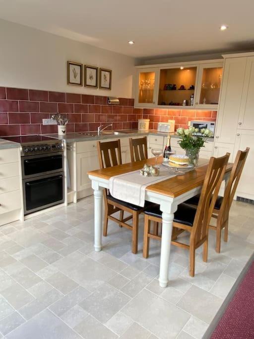 Woodland View At Hewish Mill Villa Bittadon ภายนอก รูปภาพ